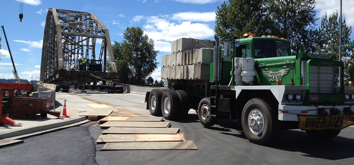 Crews Move 379-ton, 1925 Steel Warren Truss bridge