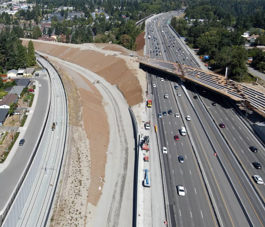 I-5, south of SR 516 looking north, new off-ramp crossing over I-5 under construction 